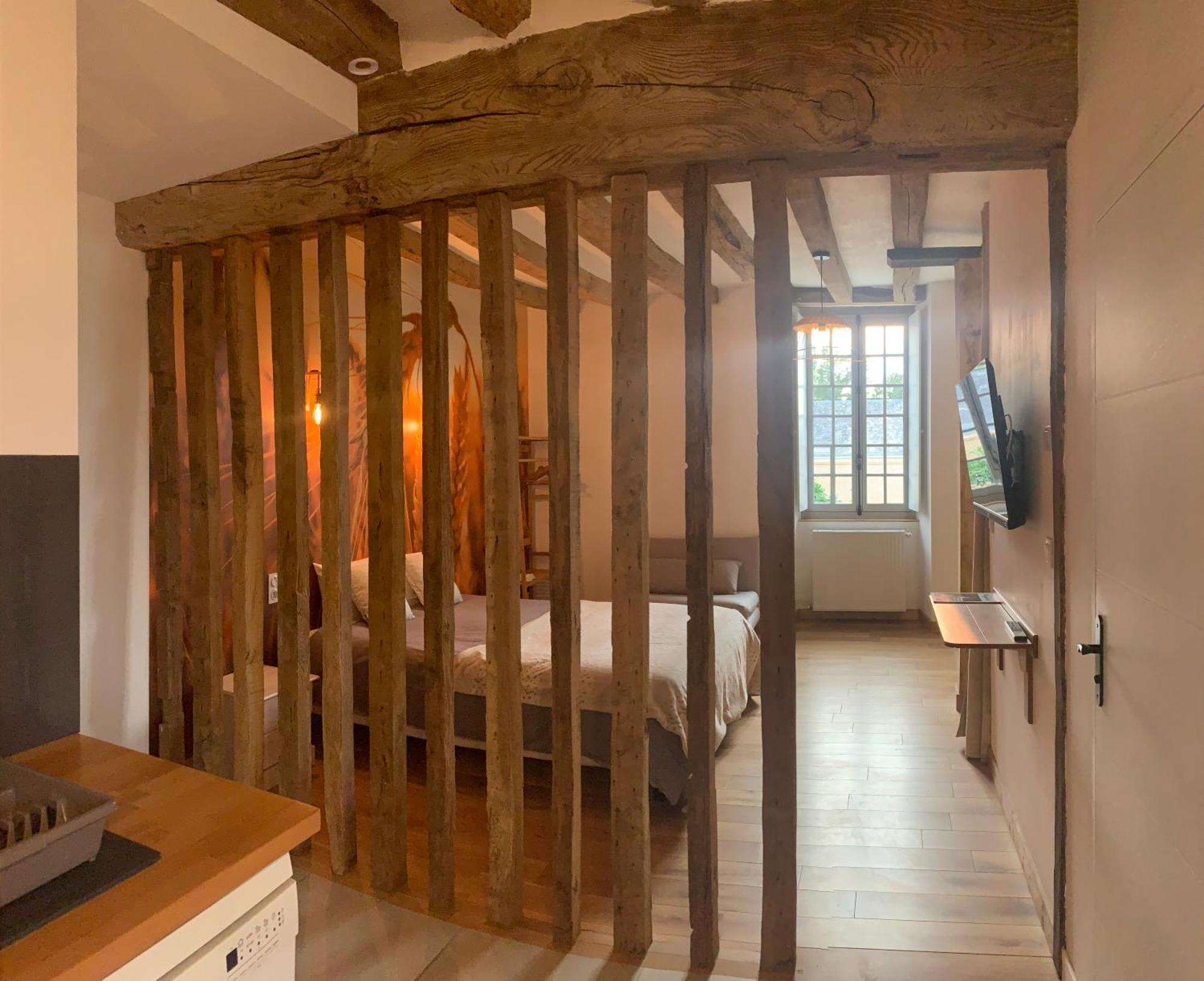Bed and Breakfast Le Bas Chitray Ménil Esterno foto